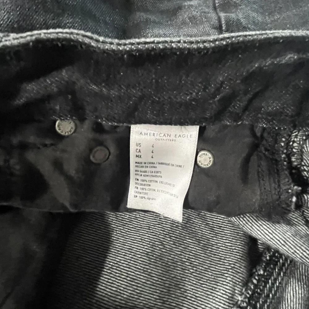 American Eagle Cutoff Shorts Womens Sz 4 Black Hi-Rise 30x2 Distressed Denim - Picture 8 of 10